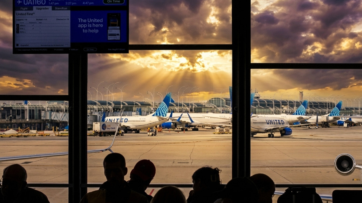 United Airlines' Boarding Rule Costs Passenger $1,000: DOT 'Unfair Practice' Policy Cited